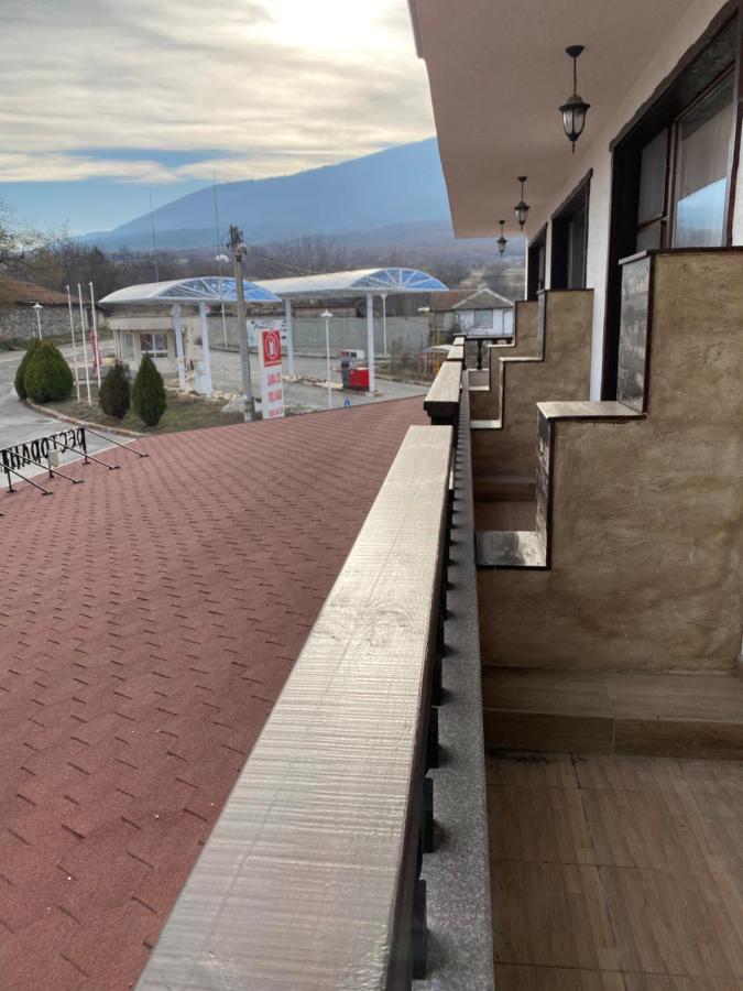 Семеен Хотел Конака Assenowgrad Exterior foto