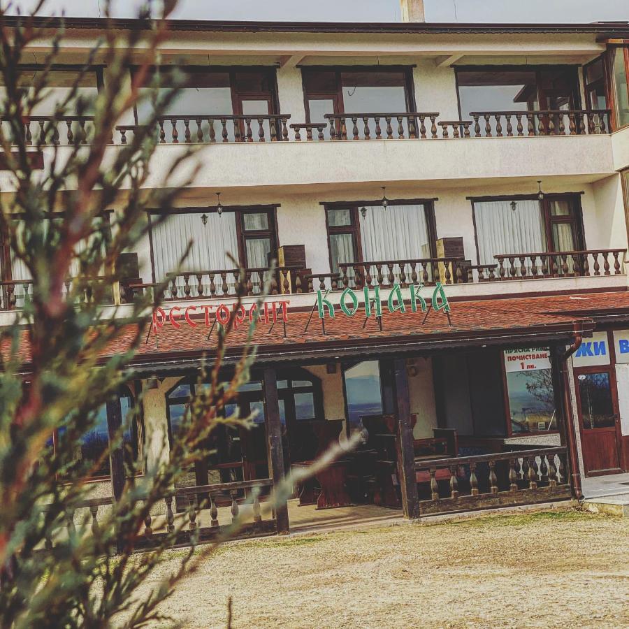 Семеен Хотел Конака Assenowgrad Exterior foto